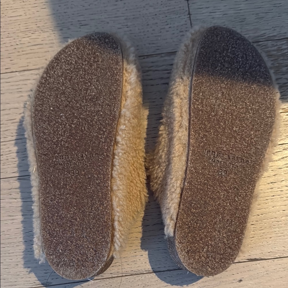 Cozy Beige Fuzzy Slippers - Picture 2 of 3